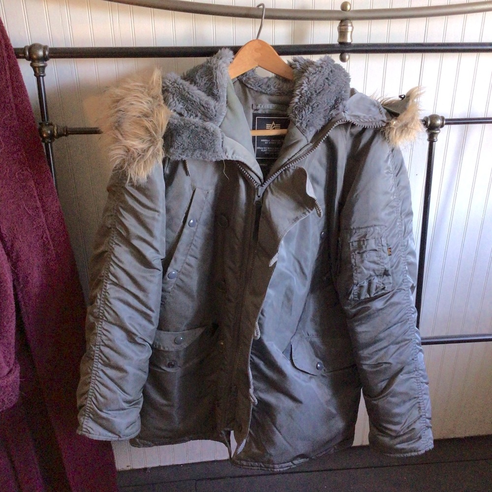 Alpha Industries parka coat. Men’s XS = about a women’s 10